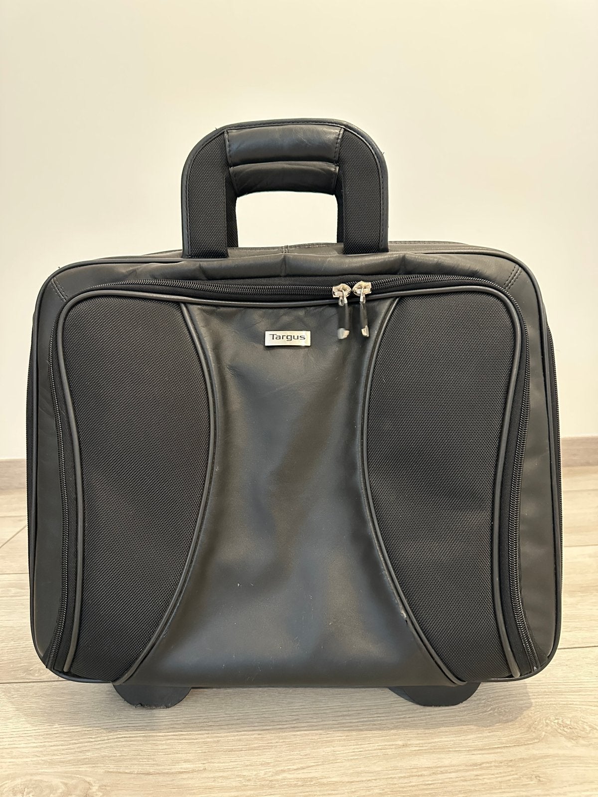 Targus Laptoptrolley / Business Trolley – Zwart – Ruim, Computers en Software, Laptoptassen, Ophalen, Gebruikt, Aktetas, Targus