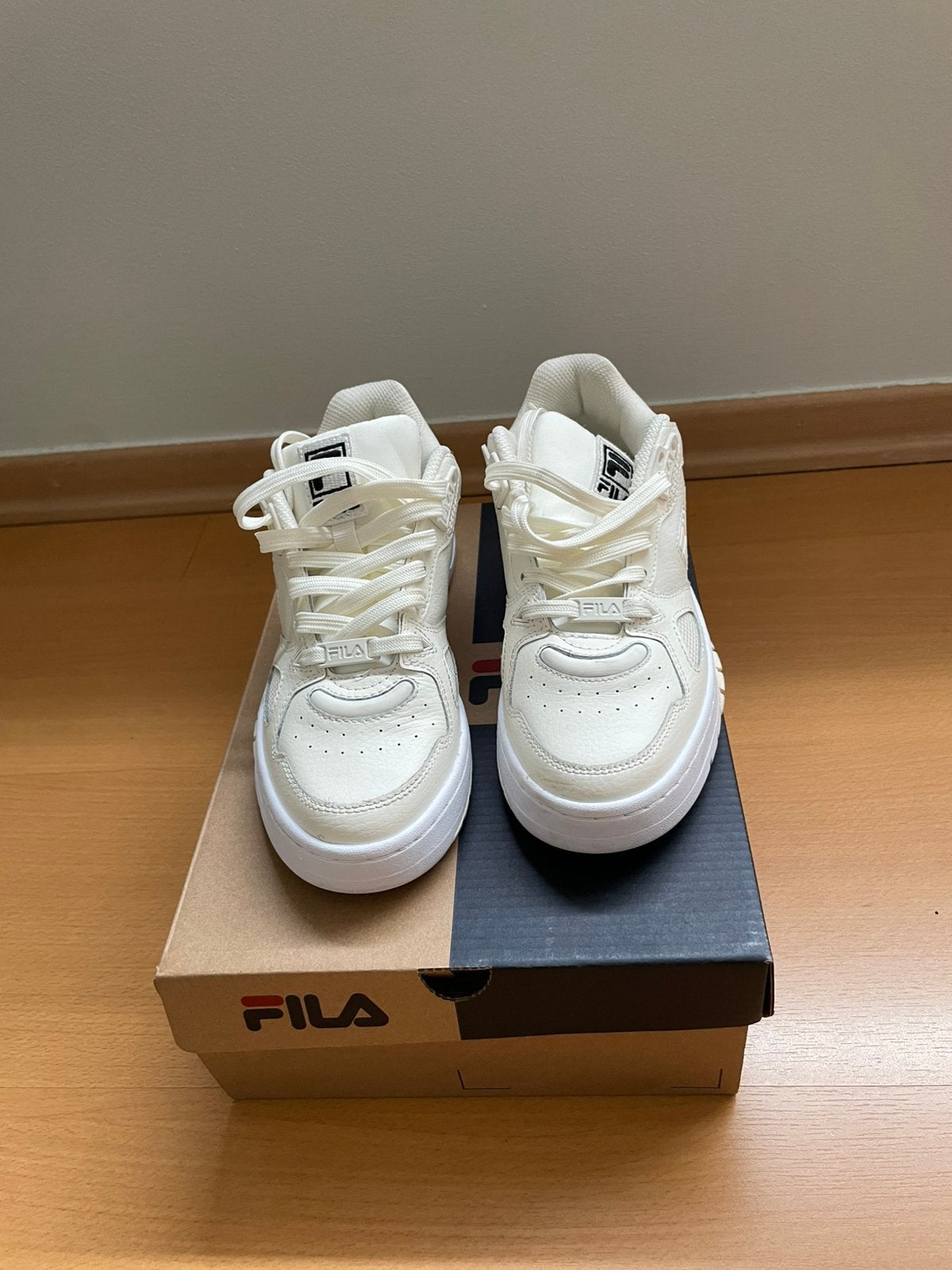 Splinternieuw FILA sportschoenen Maat 37,5, Schoentjes, Jongetje of Meisje, Nieuw, Ophalen of Verzenden