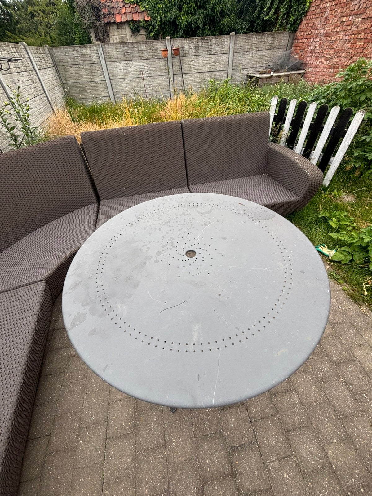 Metalen tafel, Tuin en Terras, Ophalen, Zo goed als nieuw