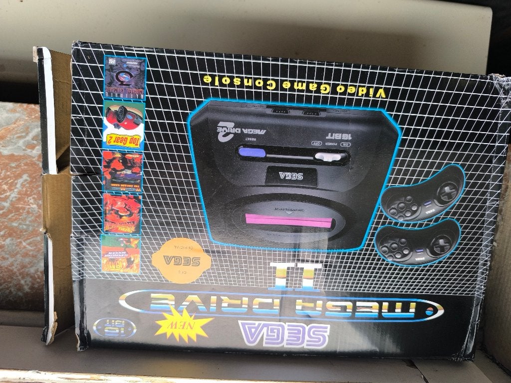 Console Sega Megadrive 2 neuf clone, Games en Spelcomputers, Met games, Mega Drive, Met 2 controllers, Nieuw