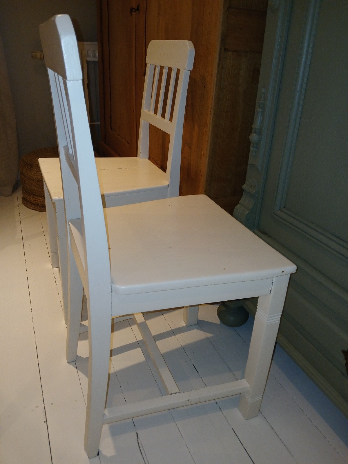 4 chaises  en pin, Maison & Meubles, Enlèvement, Blanc