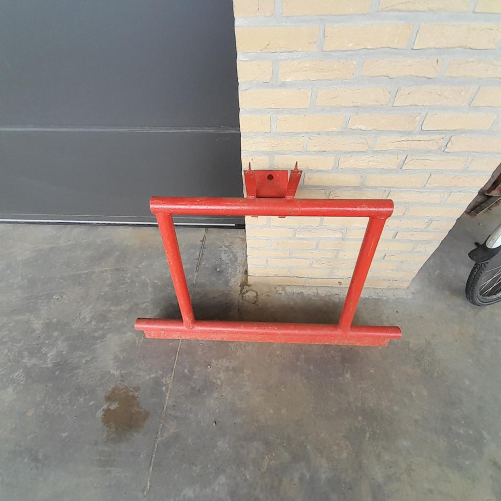 Niveleer balk honda f560, Ophalen