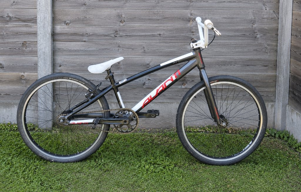 Race bmx-wedstijden 24', Fietsen en Brommers, Ophalen, Velgrem, 20 tot 24 inch, Aluminium