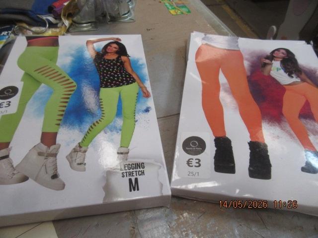 lot  +-25 costume deguisement adulte, Neuf, Enlèvement ou Envoi, Autres tailles, Boland