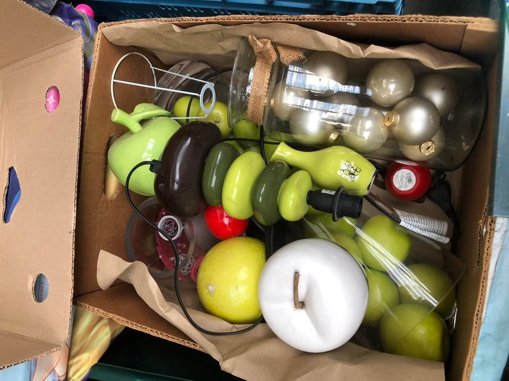 Lot brocante à donner sur Quaregnon, Enlèvement, Comme neuf