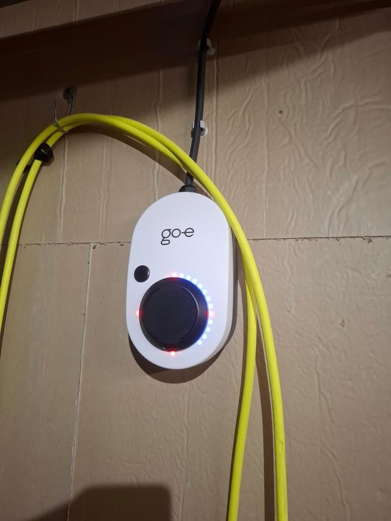 Borne go e gemini 11kw, Autos : Divers, Bornes de recharge, Enlèvement