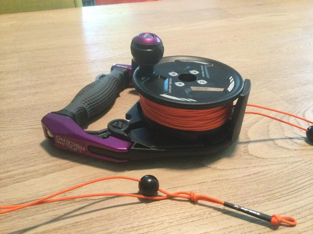 Apeks Ascend Reel Purple 30m “ Nieuw “ - Ecocheques, Watersport en Boten, Duiken, Ophalen of Verzenden, Nieuw, Overige typen