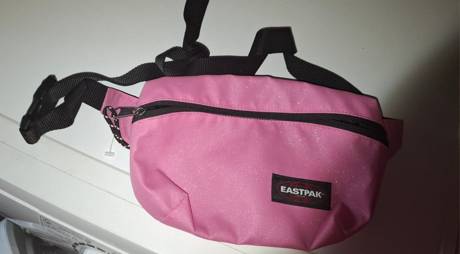 roze heuptasje met subtiele glitter, Bijoux, Sacs & Beauté, Enlèvement ou Envoi, Neuf, Rose, Autres types