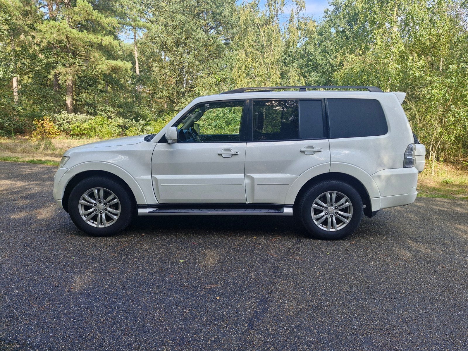 MITSUBISHI PAJERO 3.2DID 2013 FACELIFT EURO5 AUTOM 4WD FULL, Auto's, Automaat, Euro 5, Zwart, 4 cilinders