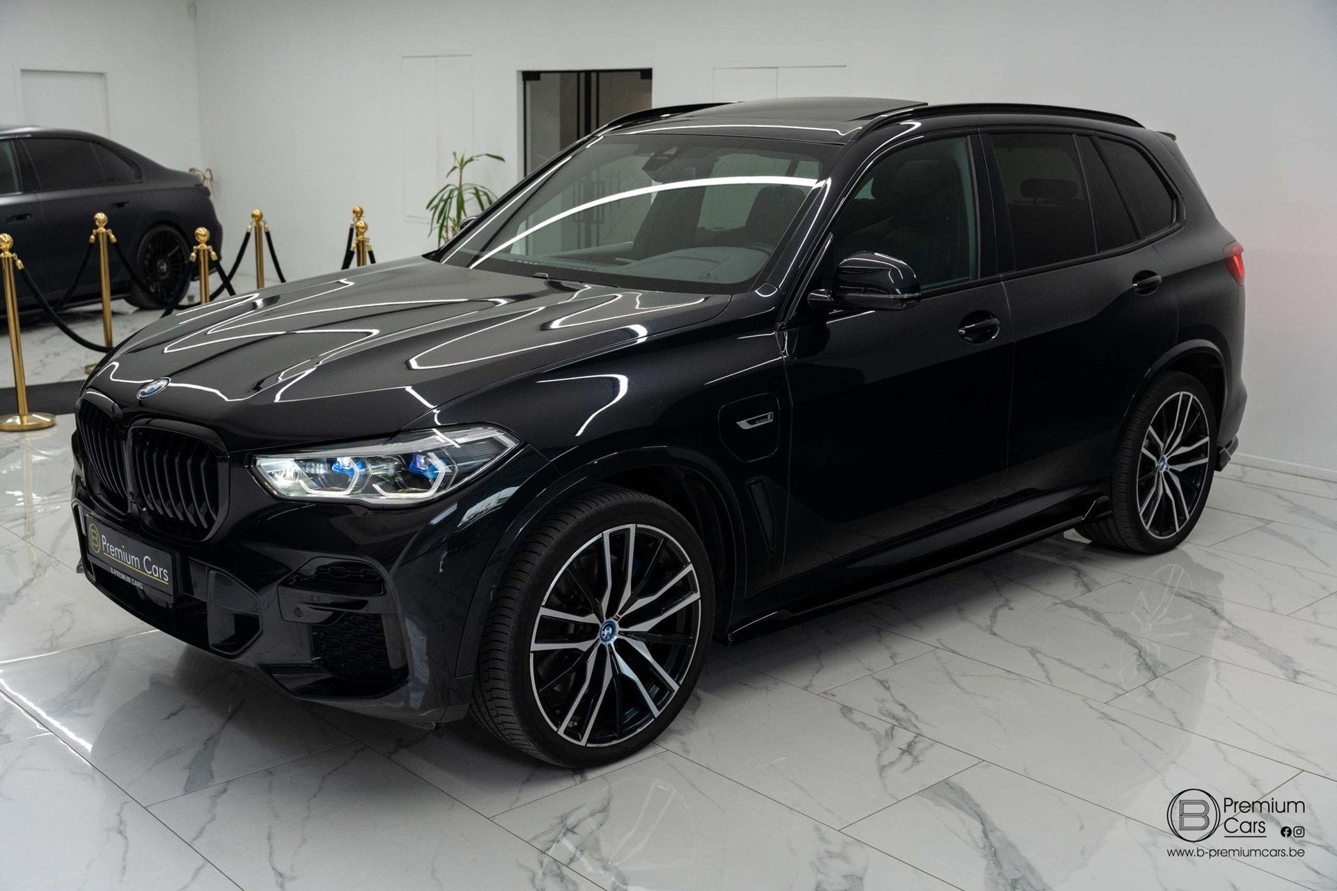 BMW X5 45e Xdrive! Full options! Bodykit! M-Seats! ACC! Tv, Auto's, Automaat, Dealer onderhouden, Gebruikt, Zwart