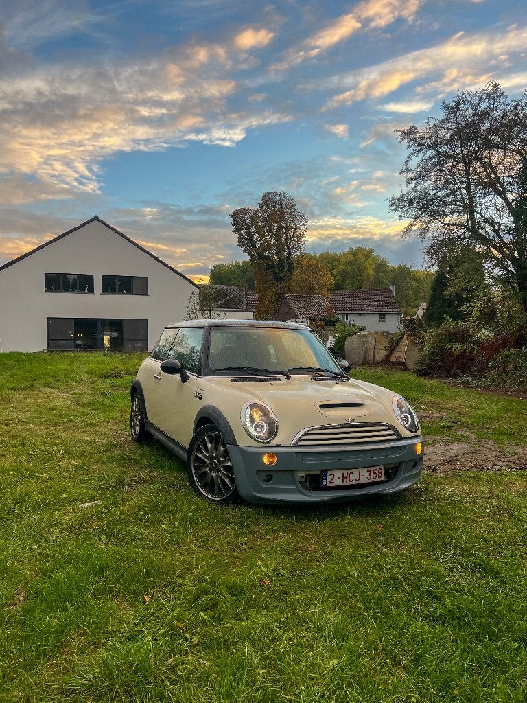 Mini Cooper S R53 — 1.6 compressor — 170 pk — 165.000 km, Auto's, Voorwielaandrijving, 4 zetels, Zwart, 4 cilinders