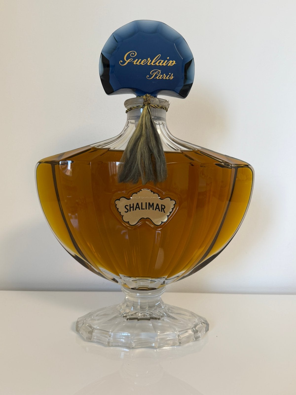 Guerlain - Factice géant Shalimar - En verre 30 cm, Enlèvement ou Envoi, Comme neuf, Accessoires