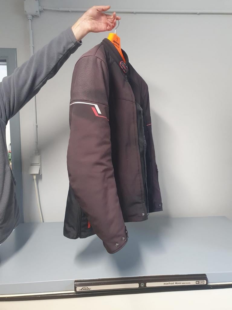 Veste moto bering noir et rouge, Motos, Enlèvement