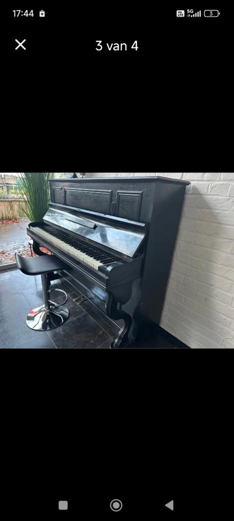 Decoratiestuk ( is bespeelbaar ), Muziek en Instrumenten, Piano's, Ophalen, Piano
