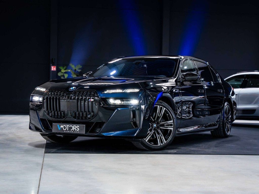 BMW 7 Serie 760 M760e xDrive - Executive Drive Pro - Sky Lou, Auto's, BMW, Automaat, 4 deurs, Gebruikt, Vierwielaandrijving