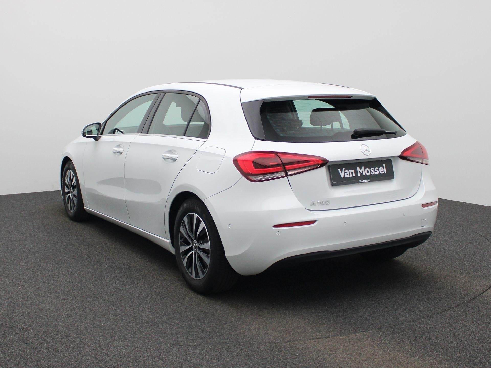 Mercedes-Benz A-Klasse A 180 Business Line NAVI | CAM | CARP, Auto's, Stof, Gebruikt, 4 cilinders, 136 pk