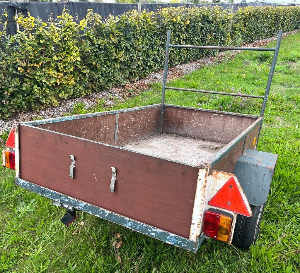 Aanhangwagen ongeremd, Enlèvement, Utilisé