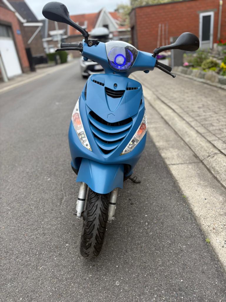 Piaggio zip 2t B klasse, Ophalen, Zo goed als nieuw, Zip