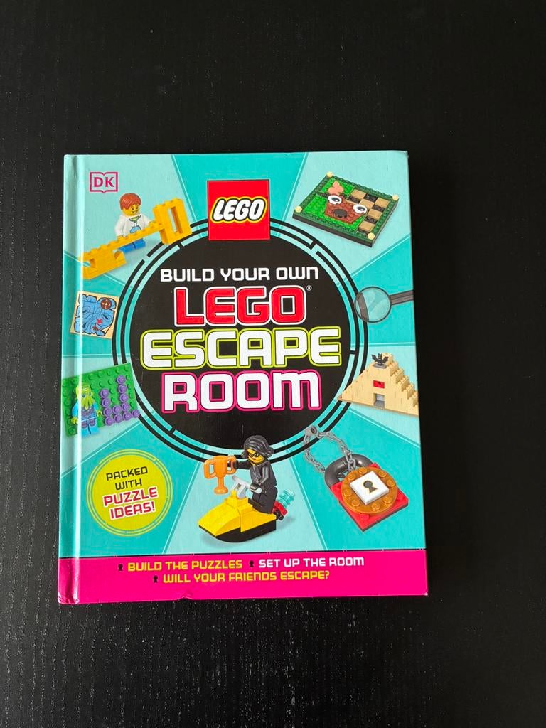 Boek: Build your own LEGO escape room, Ophalen of Verzenden, Zo goed als nieuw, Lego