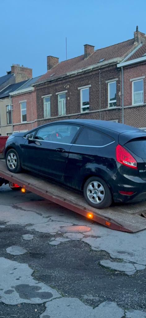 FORD FIESTA 2011 Diesel 1.6 Tdci *problème moteur*, Auto's, Euro 5, Zwart, Particulier, Fiësta