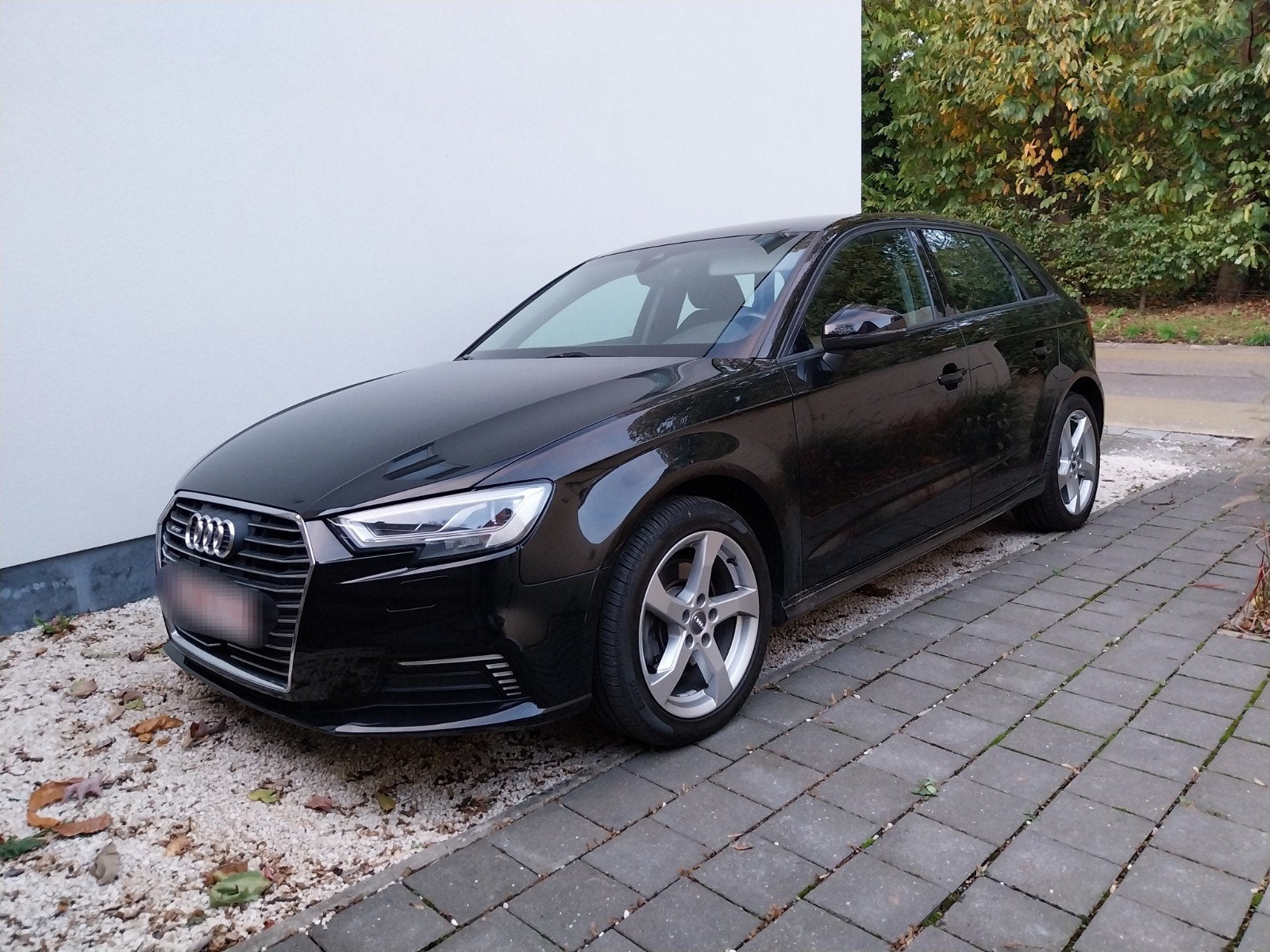 Audi A3 E Tron S Tronic, Auto's, Automaat, Dealer onderhouden, Euro 6, Zwart