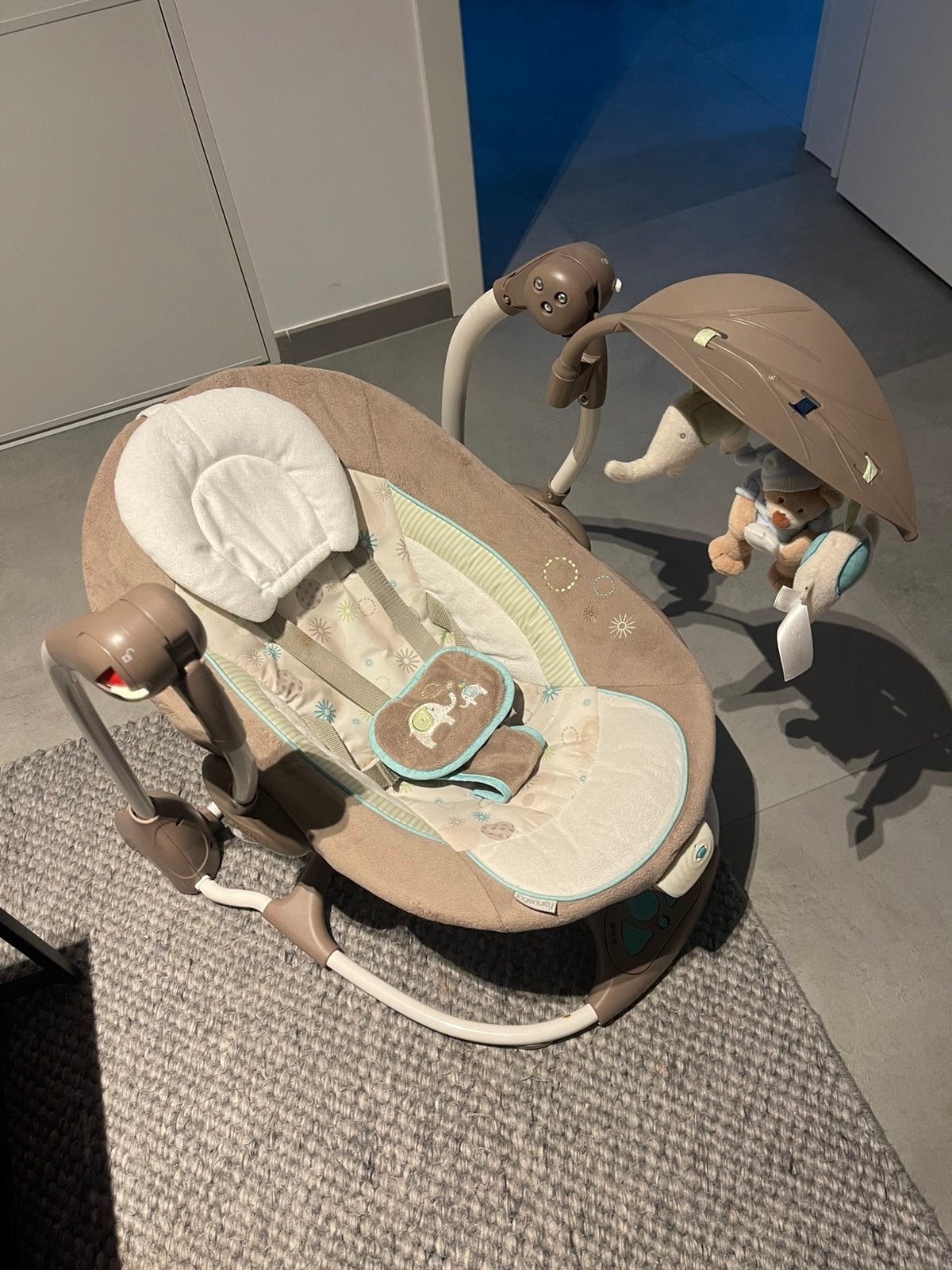 Babyschommel, Enlèvement, Comme neuf