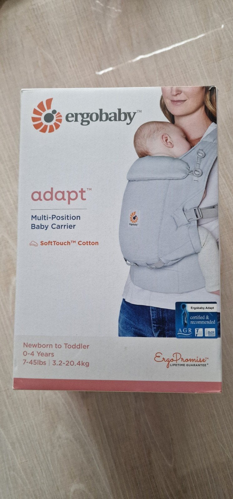 Ergobaby past zich aan in meerdere posities, Buik of Rug, Zo goed als nieuw, Draagzak, Ophalen