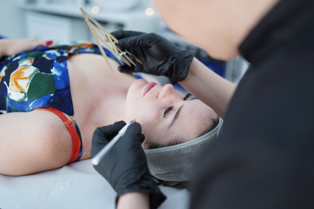 Maquillage des lèvres (Tatouage Des Lèvres À Bruxelles), Bijoux, Sacs & Beauté, Beauté | Cosmétiques & Maquillage, Maquillage