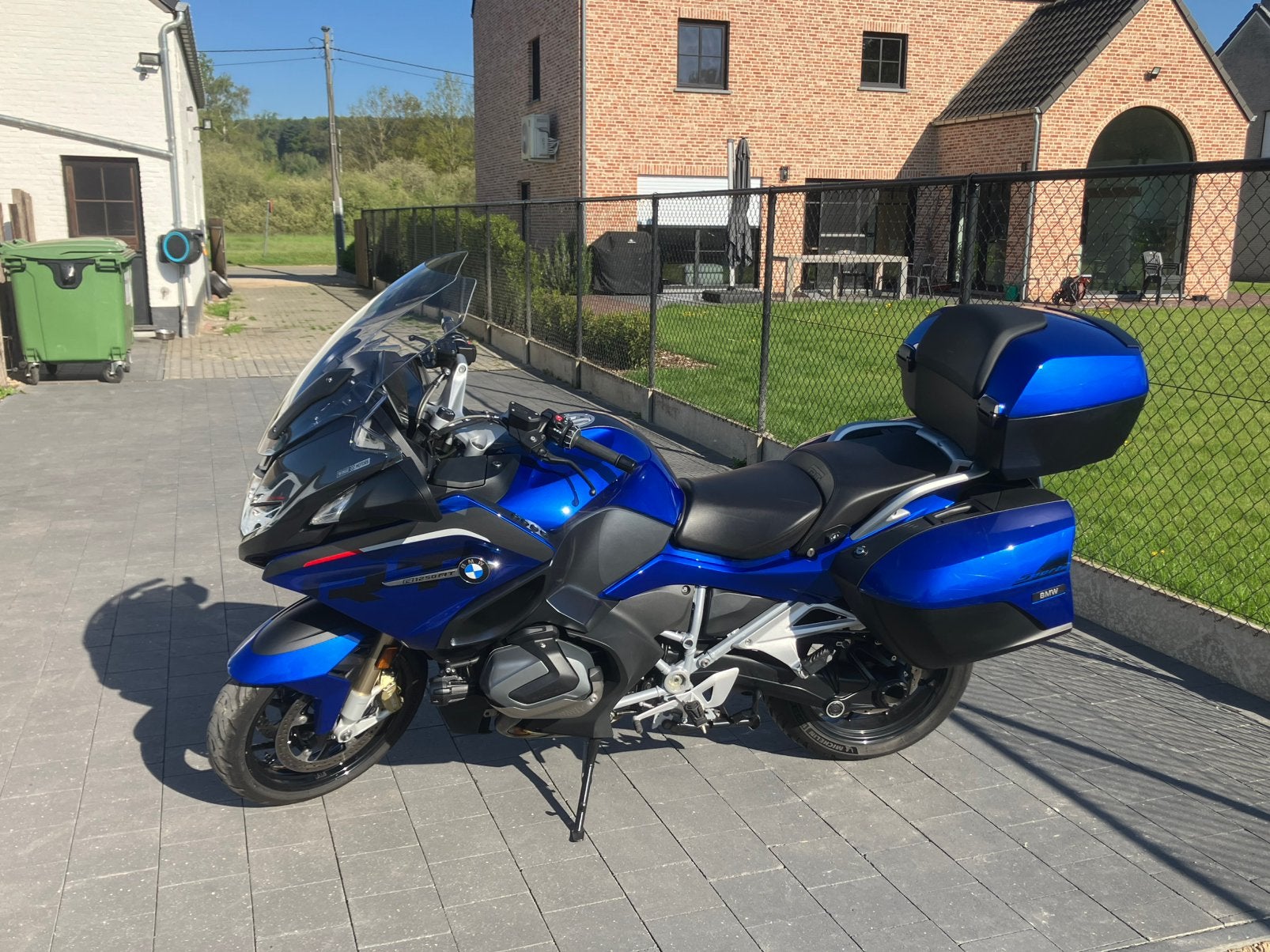 Bmw R1250RT 2024 Full Option en parfait état, Tourisme, Occasion, Plus de 35 kW, Permis Moto A1 minimum