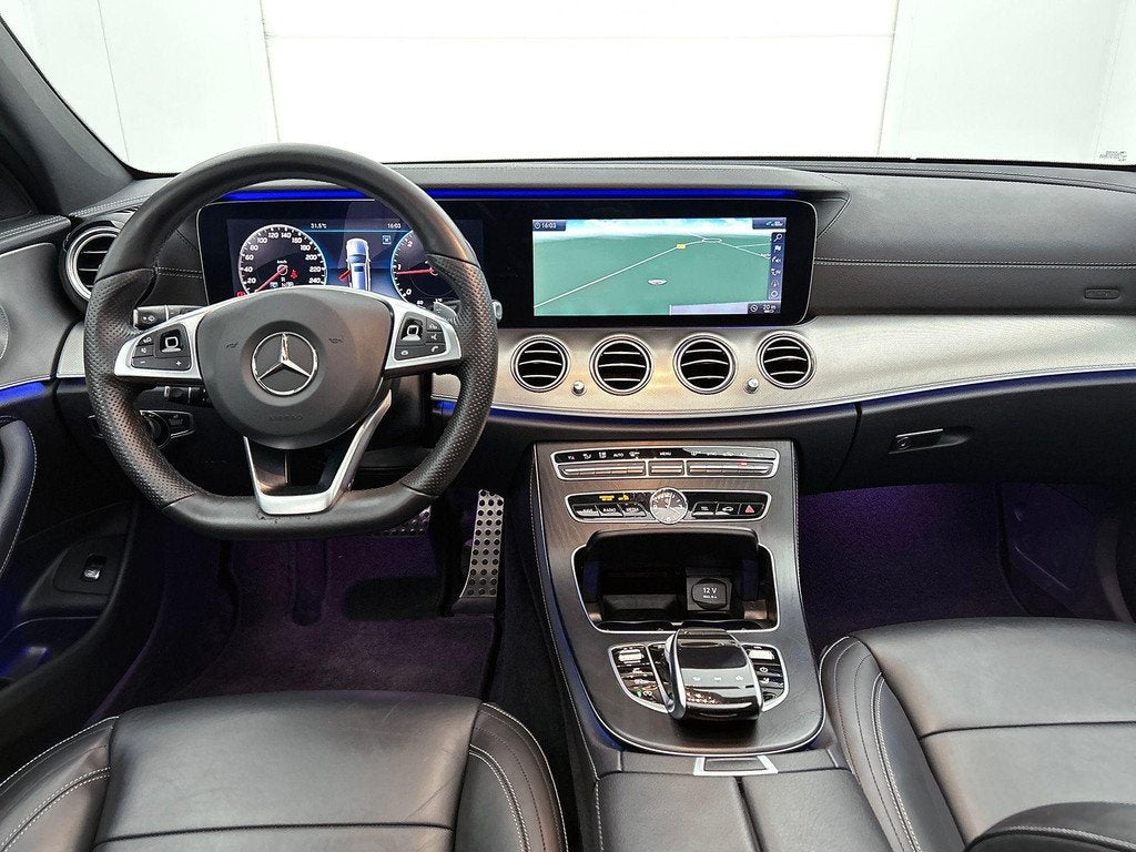 Mercedes-Benz E-Klasse 200 D Break AMG Line | Panoramisch Da, Autos, Entreprise, Entretenue par le concessionnaire, Noir, 5 portes
