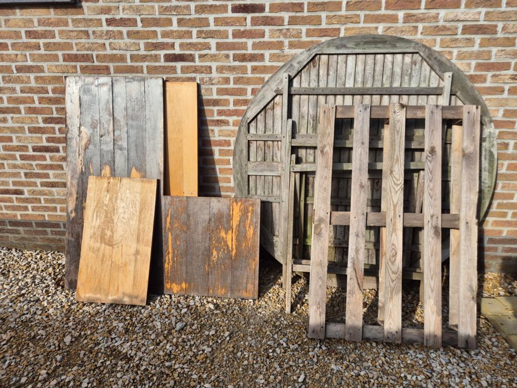 Verschillende soorten (oud) hout gratis af te halen, Ophalen