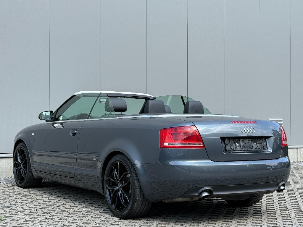 Audi A4 Cabriolet 2.0 TDi S-Line Cruise Bose Navi DigAirco, Voorwielaandrijving, 4 zetels, Zwart, 4 cilinders