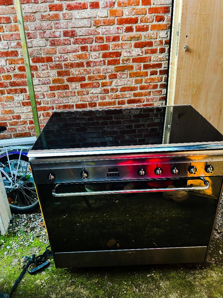 Smeg gasfornuis, Ophalen