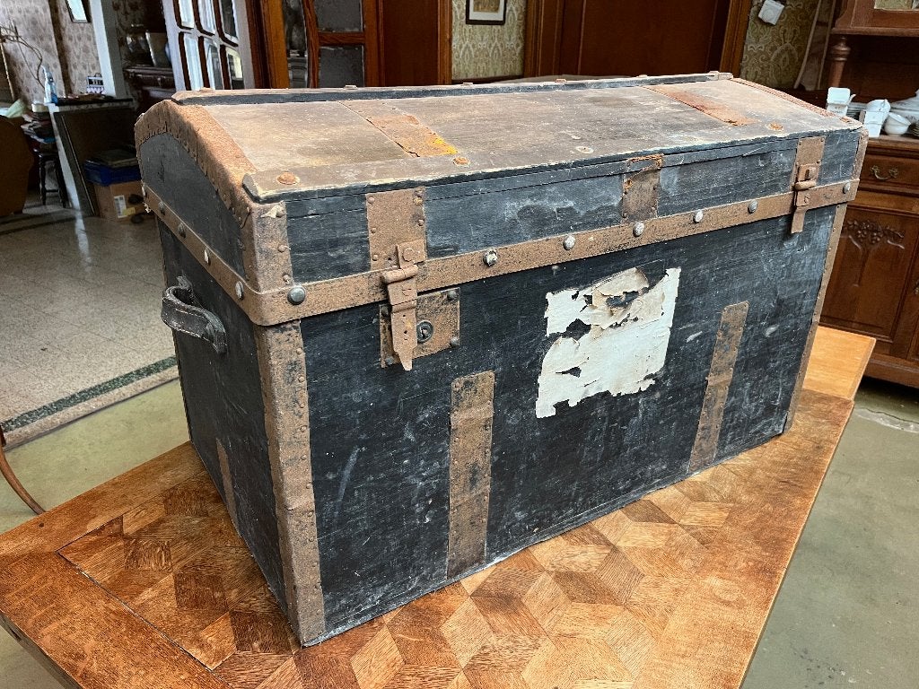 Ancienne malle de voyage en bois et ferrures, 50 à 100 cm, Enlèvement, Utilisé, 50 à 75 cm