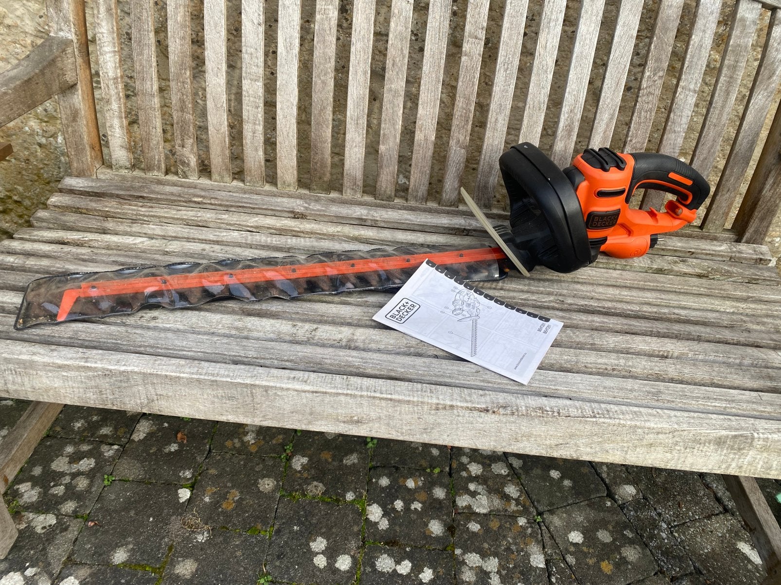 Taille haie électrique Black & Decker, Jardin & Terrasse, Enlèvement, Utilisé, Électrique