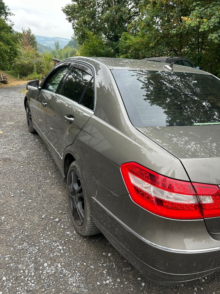 Mercedes-Benz Classe E220D, Auto's, Mercedes-Benz, Automaat, Beige, 5 deurs, Particulier