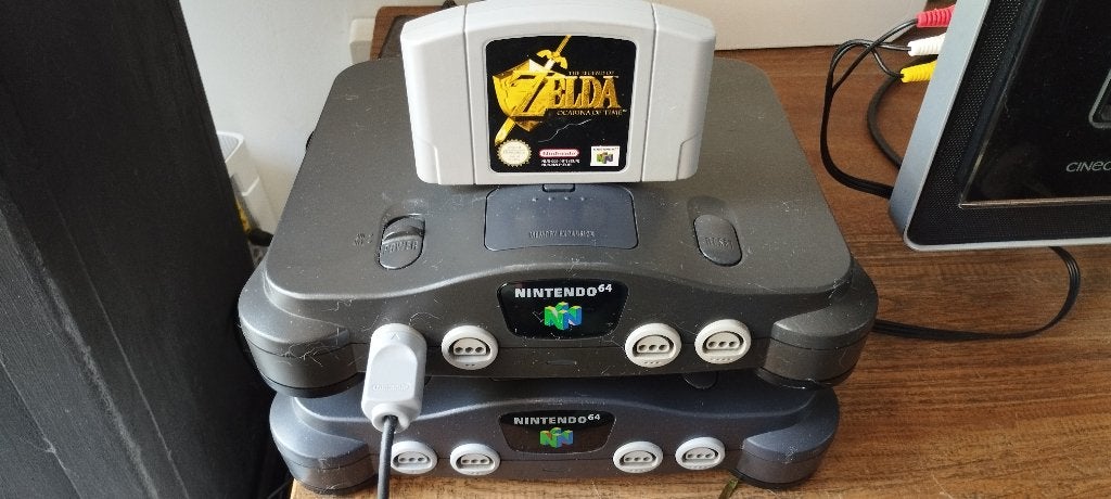 2x nintendo64 met zelda spel, Ophalen of Verzenden, Zo goed als nieuw, Met 1 controller, Met games