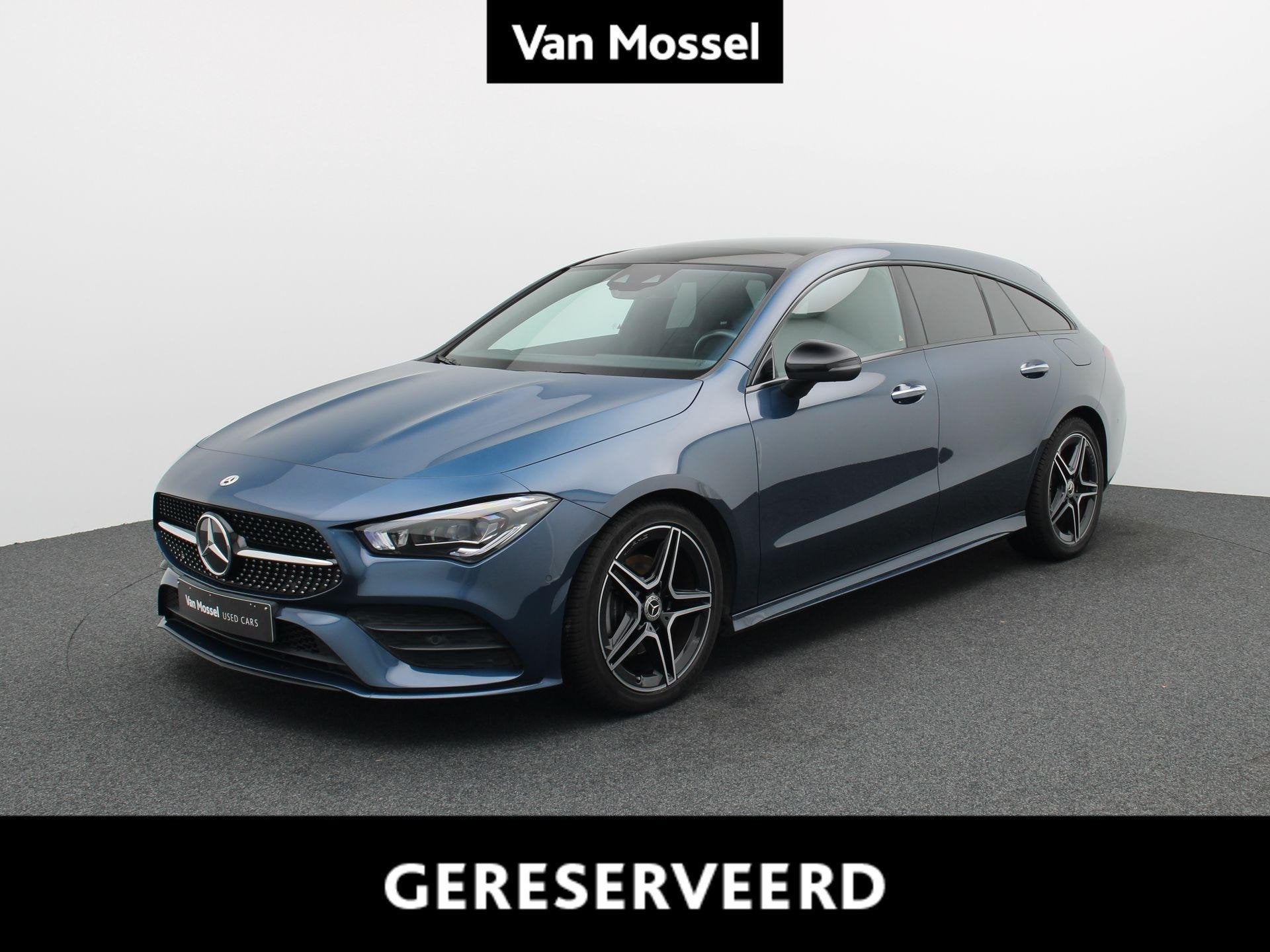 Mercedes-Benz CLA 180 AMG Line Shooting Brake + PANO DAK + M, Auto's, Stof, Gebruikt, Zwart, Bedrijf