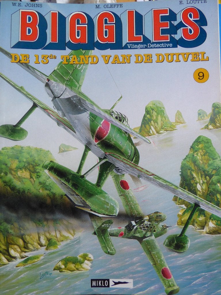 biggles ,  de 13 de tand van de duivel,   softcover, Ophalen of Verzenden
