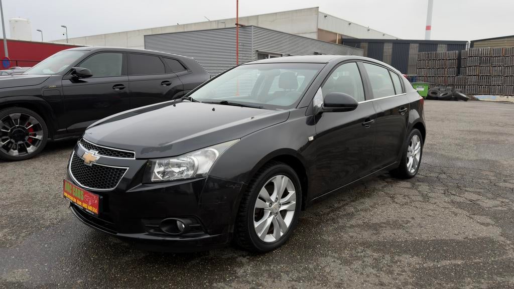 Chevrolet Cruze Station Wagon 1.7TD LT+ export, Autos, Achat, Entreprise, Boîte manuelle, Noir