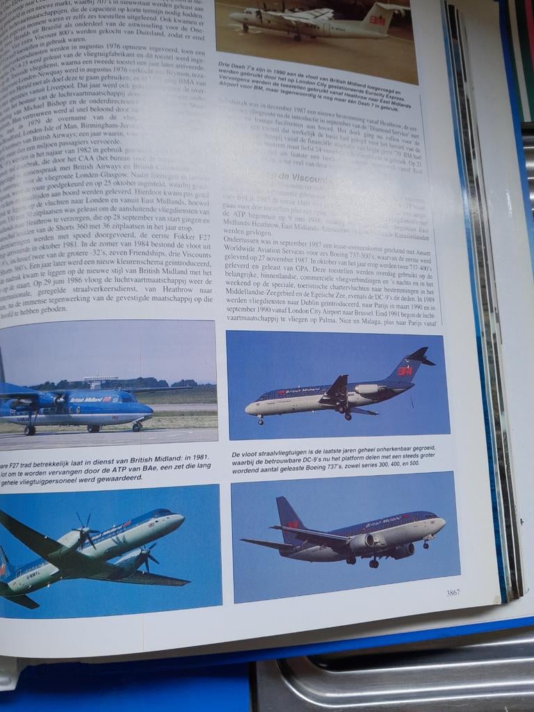 Vele tijdschriften en boeken over burger en militaire vlieg, Verzamelen, Ophalen