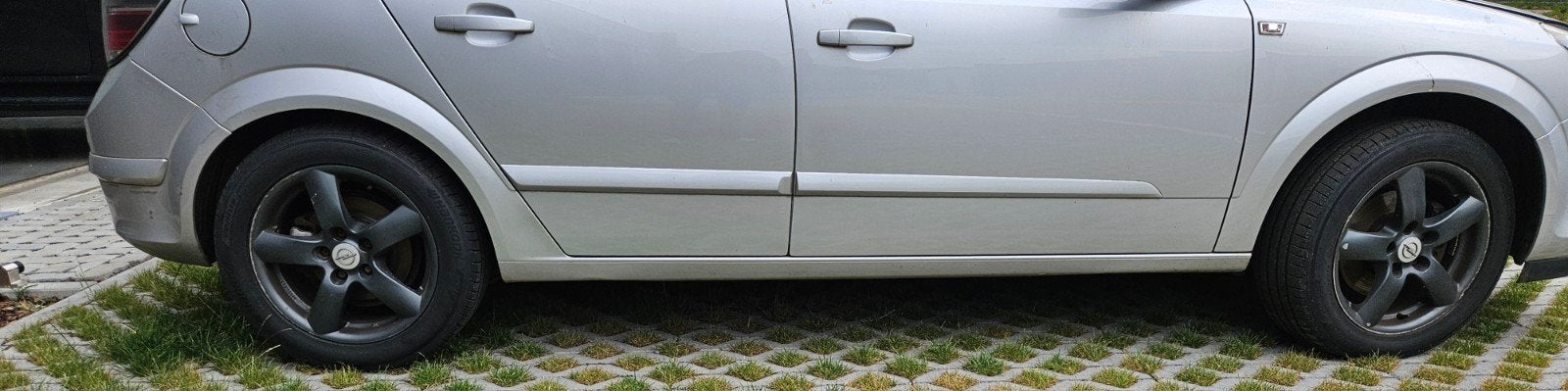 Opel,zwart,5x110,Jeep, Astra,,combo,Alfa Romeo Giulietta, Ophalen, 16 inch, Banden en Velgen, 205 mm