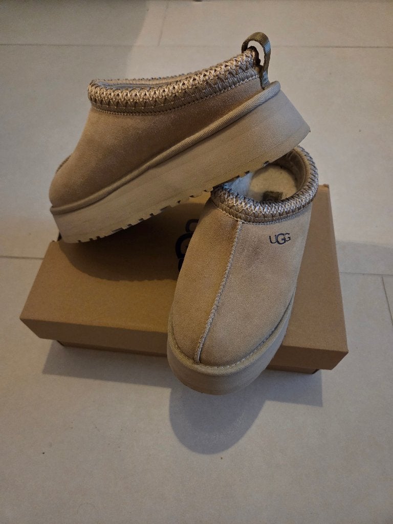 Ugg, Kleding | Dames, Ophalen of Verzenden, Zo goed als nieuw