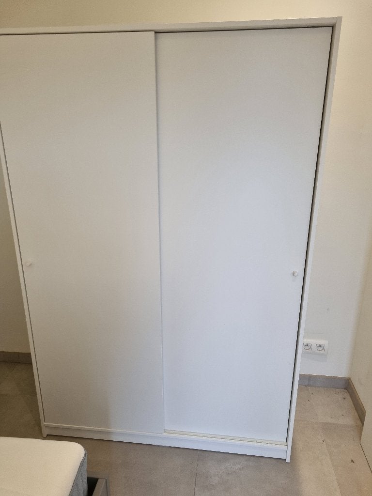 Kast 117cm met schuifdeuren, Huis en Inrichting, Kasten | Kleerkasten, Ophalen, Met deur(en), 150 tot 200 cm, Zo goed als nieuw