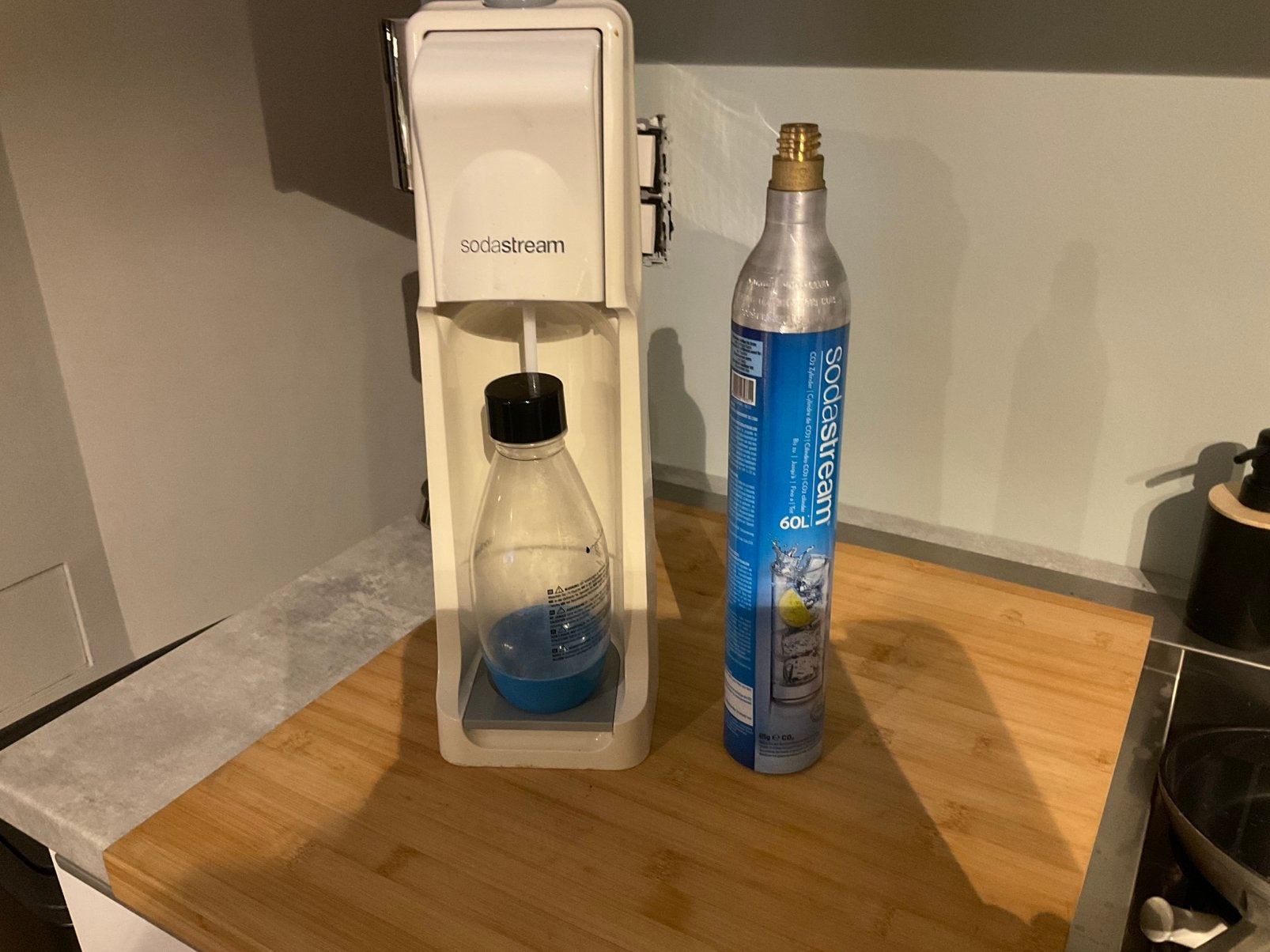 Sodastream wit, Ophalen of Verzenden, Gebruikt