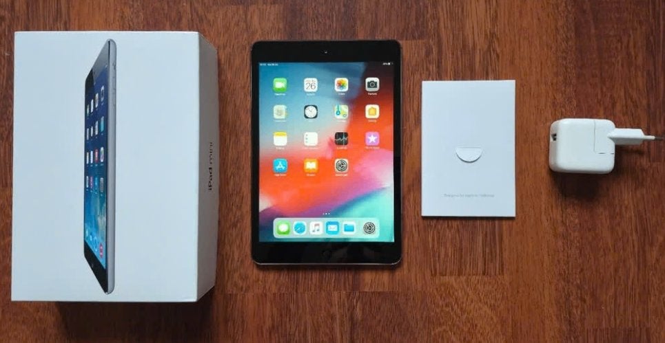 iPad Mini 2 Space Gray 16GB (Model A1489) met doos & adapter, Computers en Software, Gebruikt, Apple iPad, Ophalen of Verzenden
