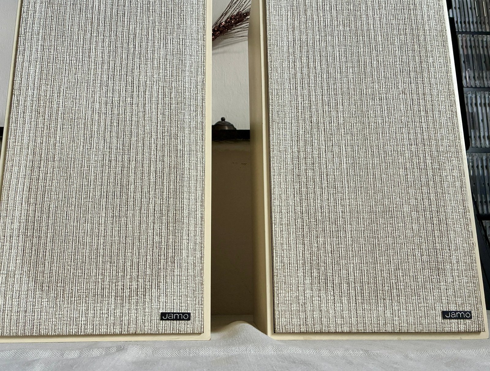Vintage Jamo J-15 loudspeakers from Denmark (1970s), TV, Hi-fi & Vidéo, Enceintes, Comme neuf, Jamo, Enlèvement ou Envoi
