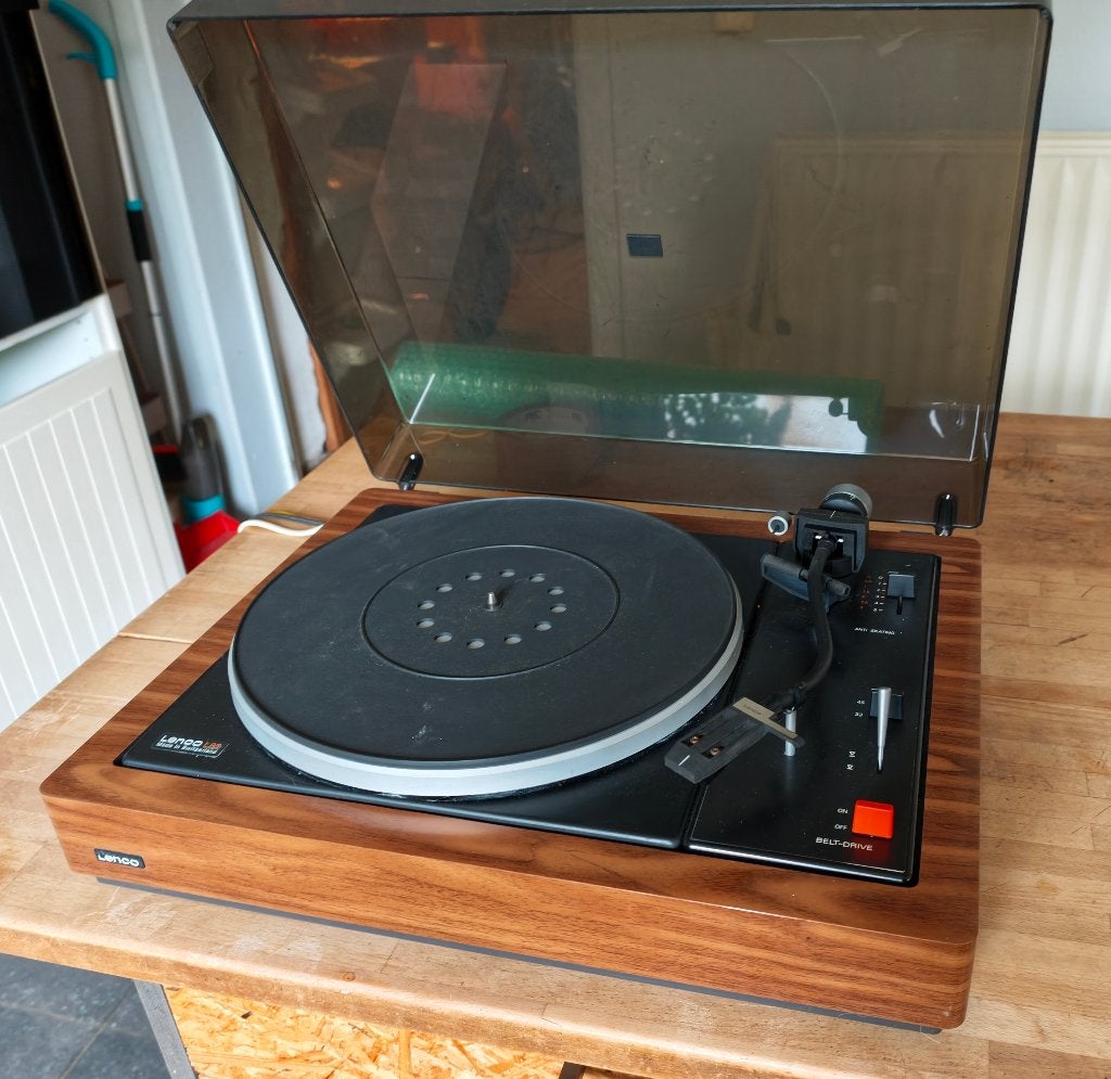LENCO L82  VINTAGE, TV, Hi-fi & Vidéo, Tourne-disques, Utilisé, Tourne-disque, Autres marques, Automatique, Enlèvement