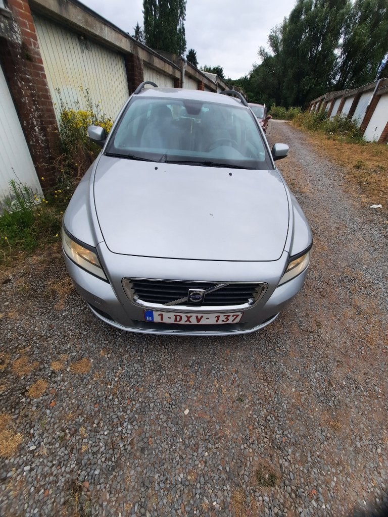 Vend Volvo V50 1.6 d turbo pour l'exportation, Auto's, Volvo, Voorwielaandrijving, Beige, 4 cilinders, 1600 cc