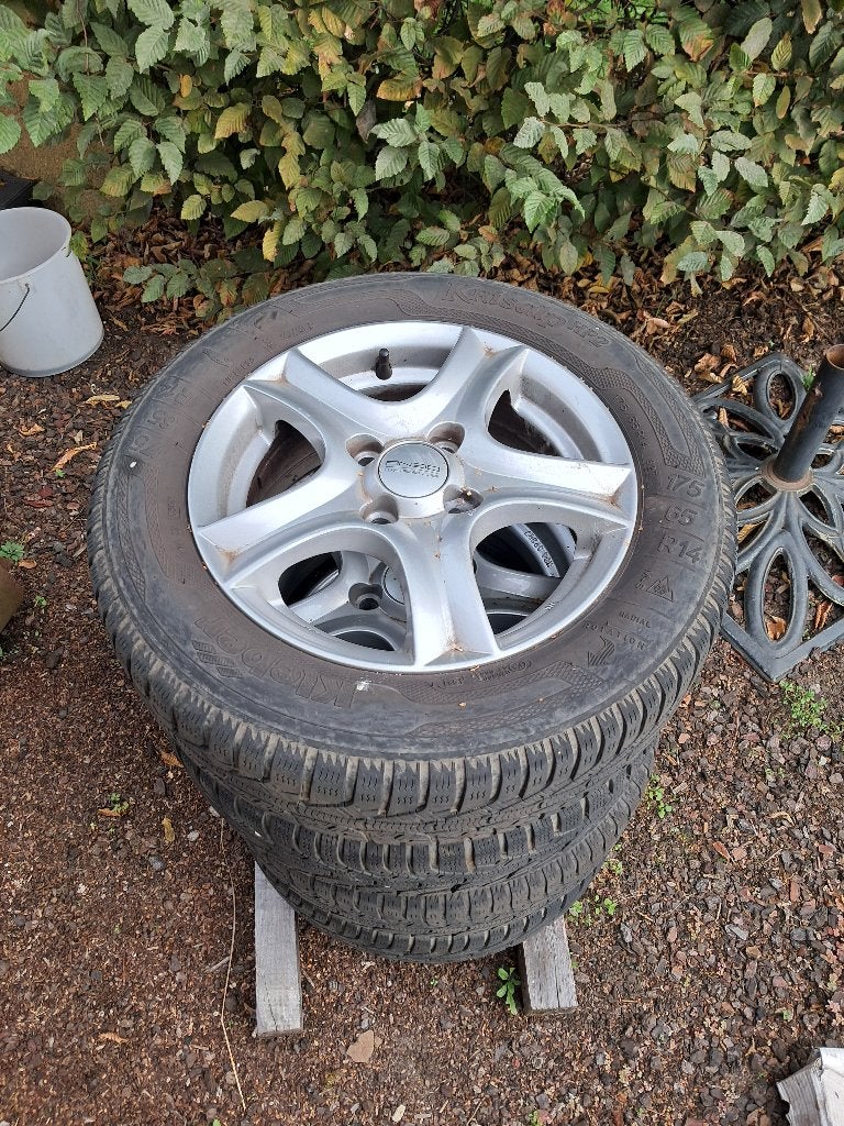 banden en velgen, Auto-onderdelen, Ophalen, Winterbanden, Banden en Velgen